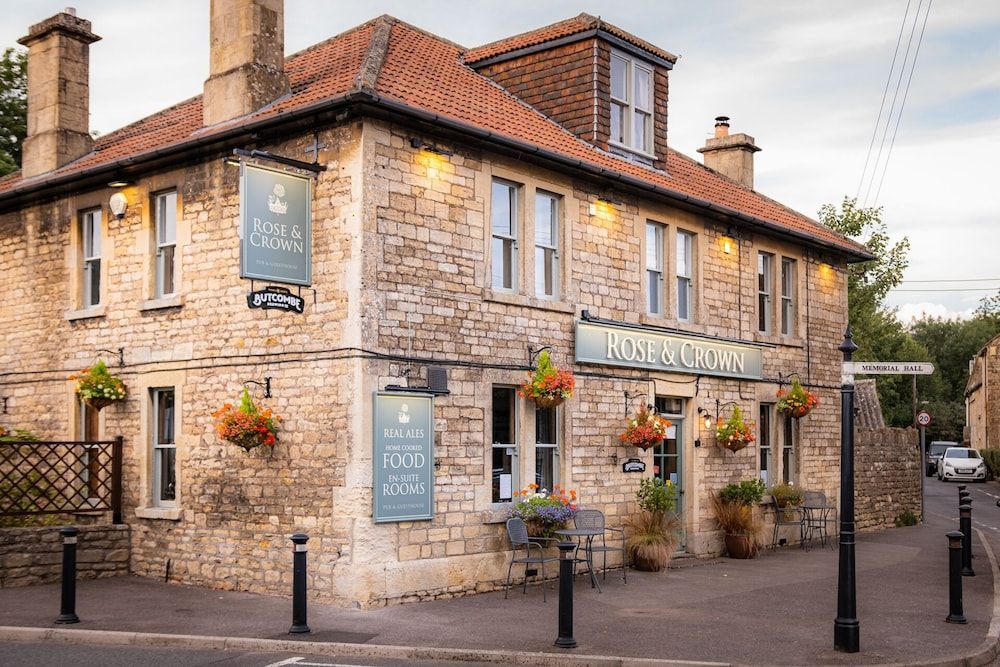 Rose And Crown 1