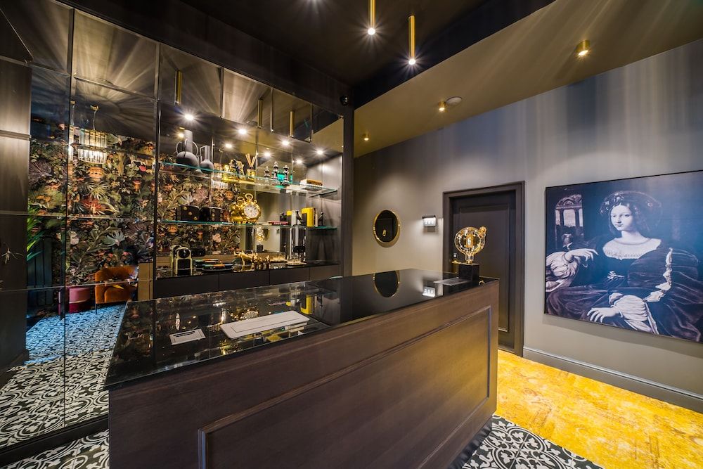 Leo Boutique Rooms - Adults Only 2