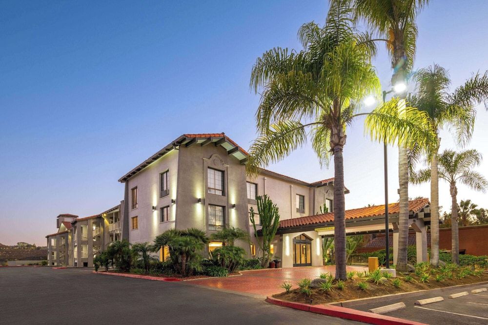 La Quinta Inn by Wyndham San Diego - Miramar 1