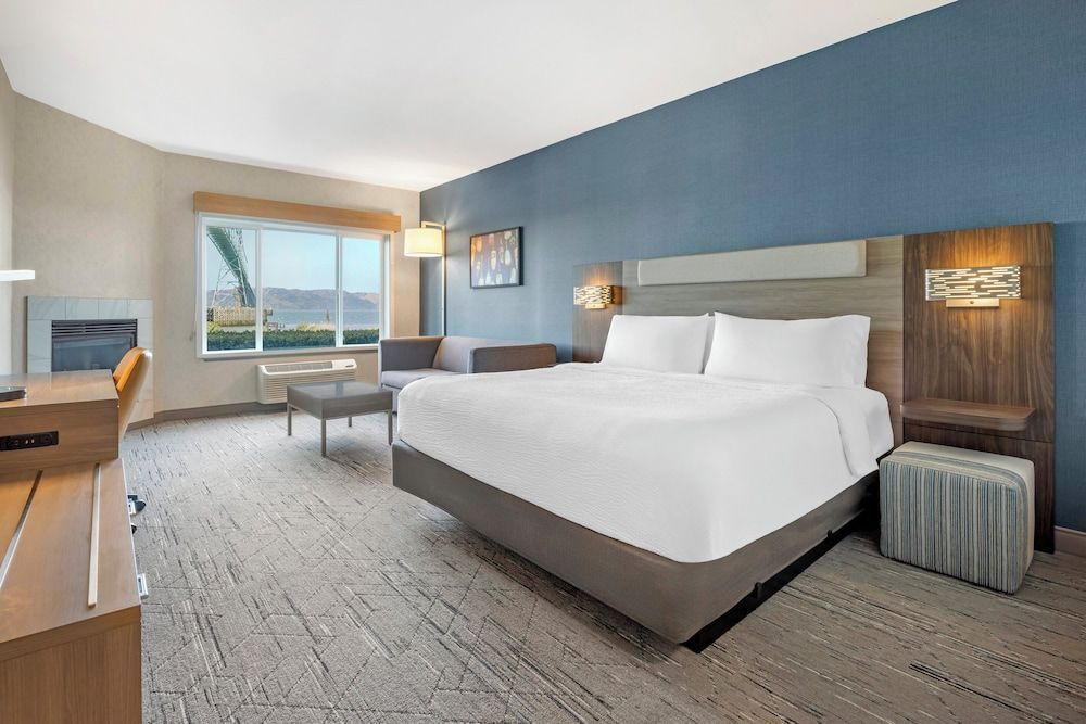 Holiday Inn Express & Suites ASTORIA by IHG 2