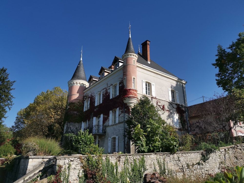 Château de Saint-Genix 1