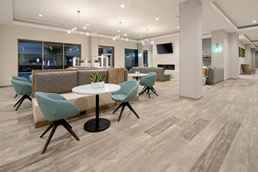 Staybridge Suites LONG BEACH AIRPORT by IHG 2