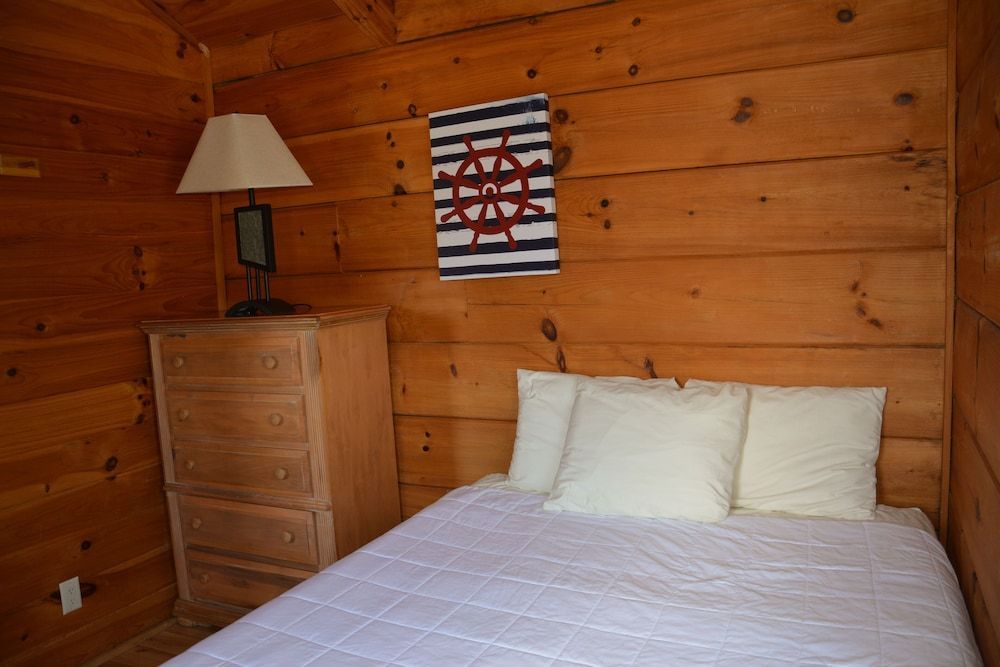 Camp Mack Lodge, Marina & RV Resort 2
