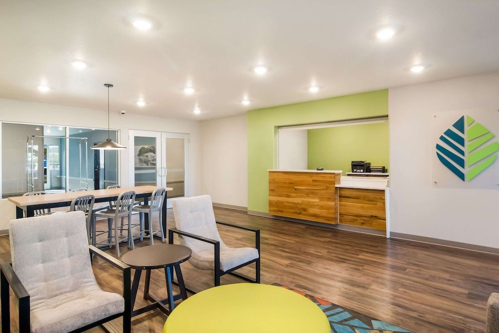WoodSpring Suites Jacksonville - South 2