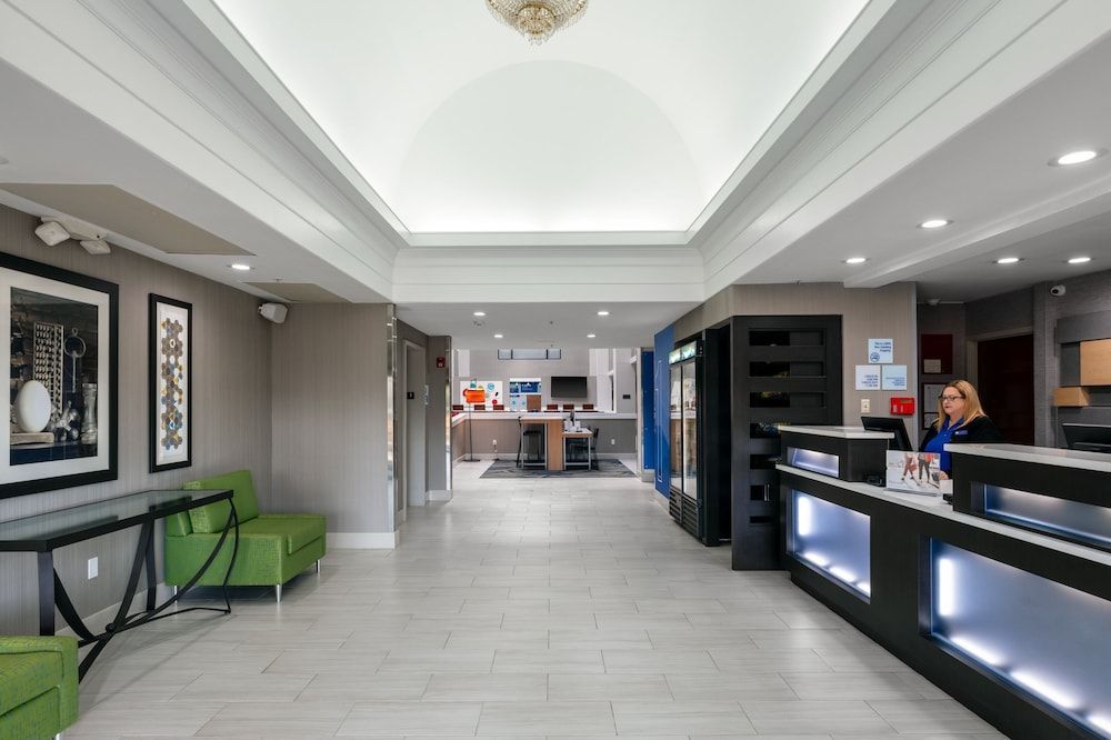 Holiday Inn Express & Suites MILTON EAST I-10 by IHG 2