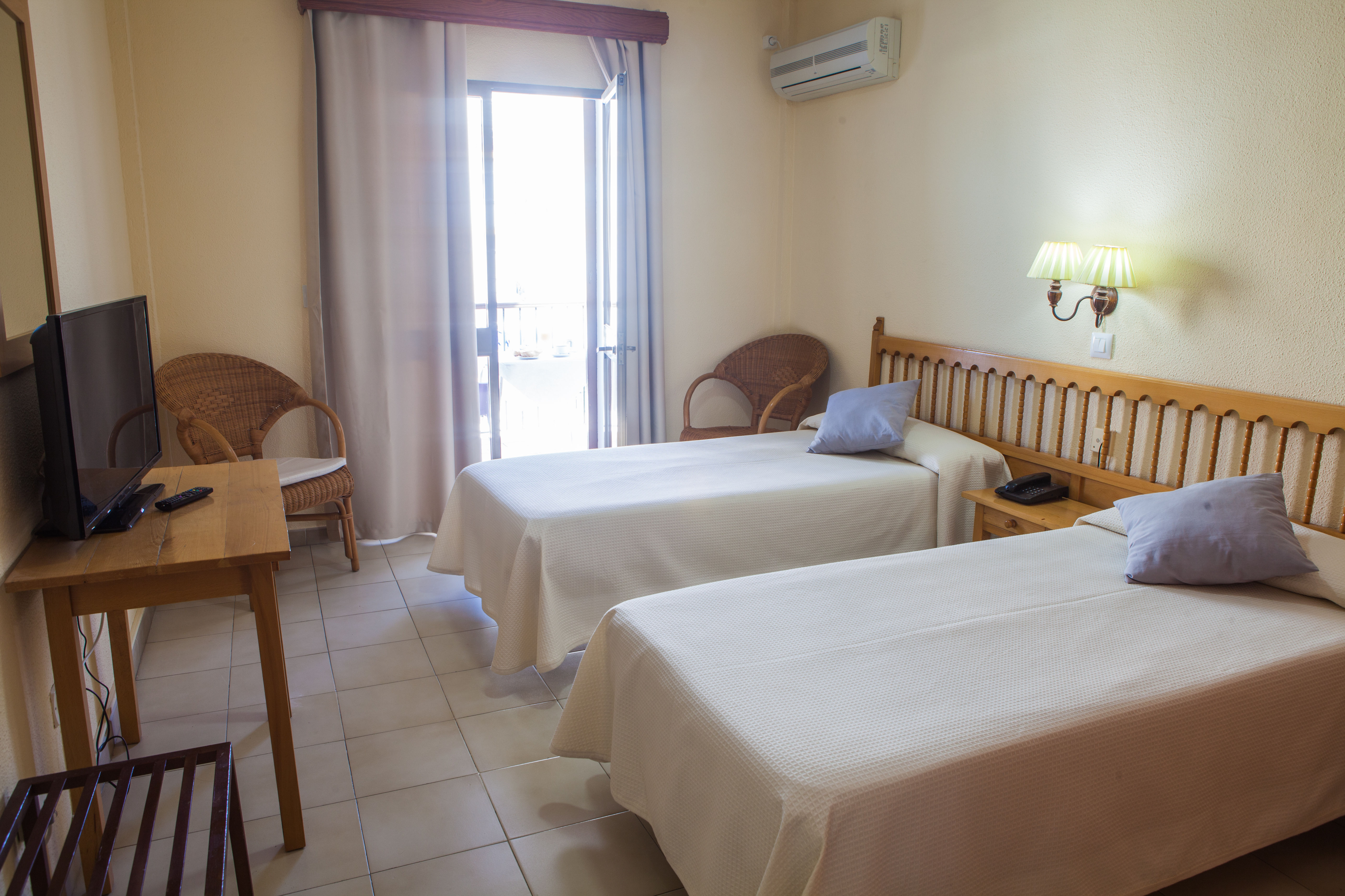 Hotel Tres Jotas Conil 1