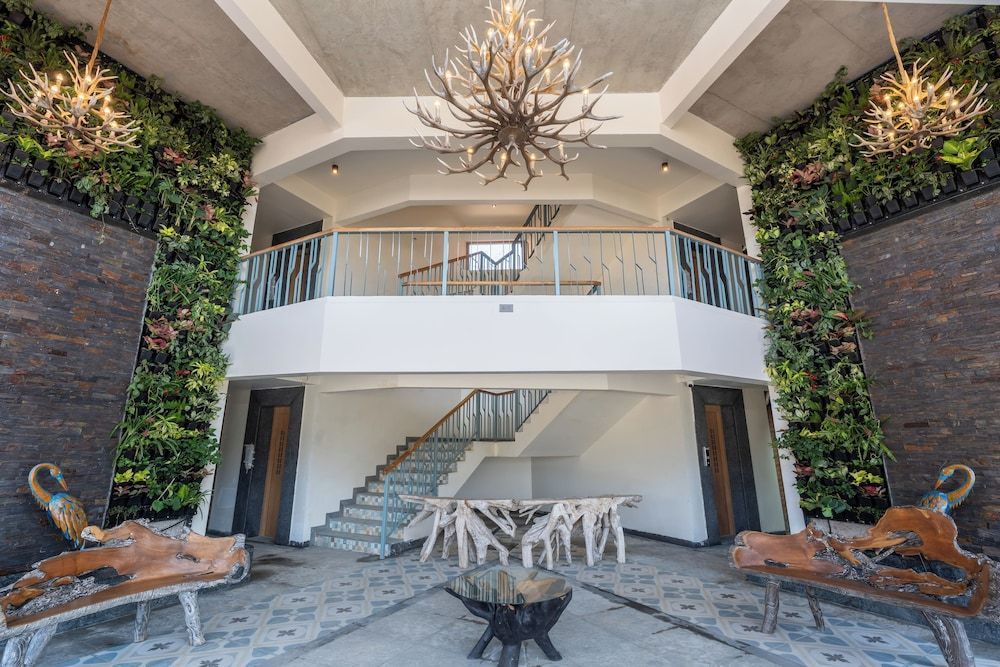 THE FORESTA RESORT 2