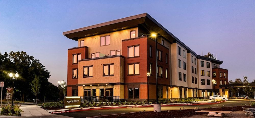 The Independence Hotel 1