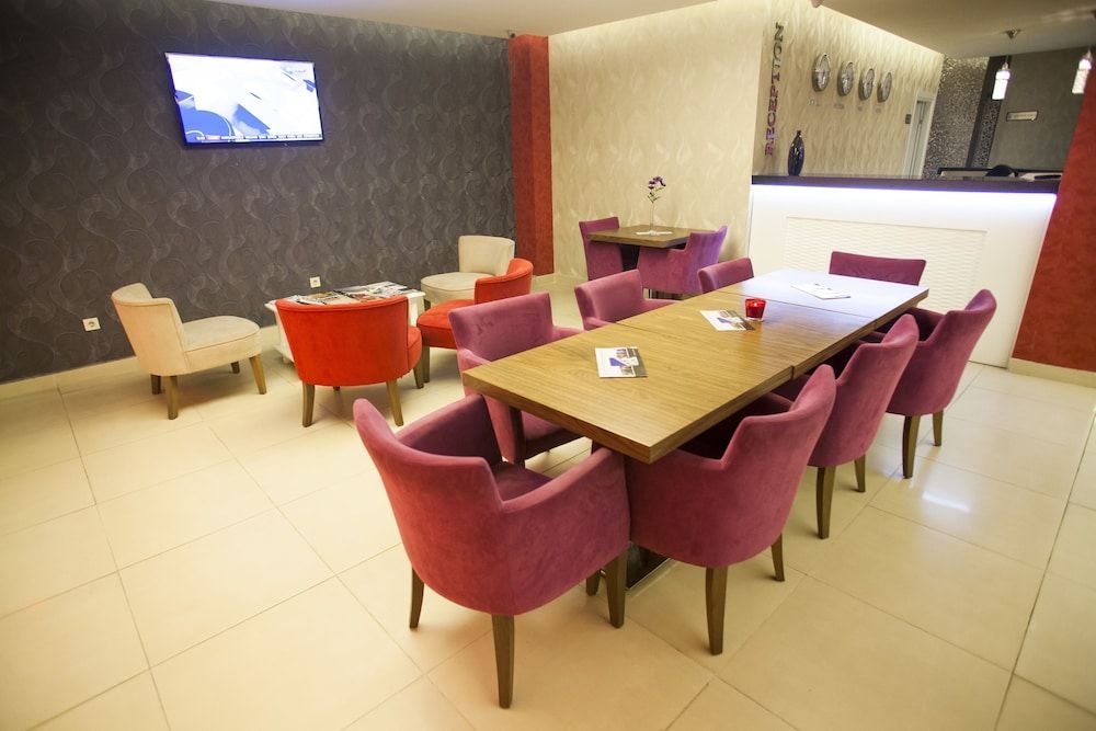 Helikon Business Hotel 2