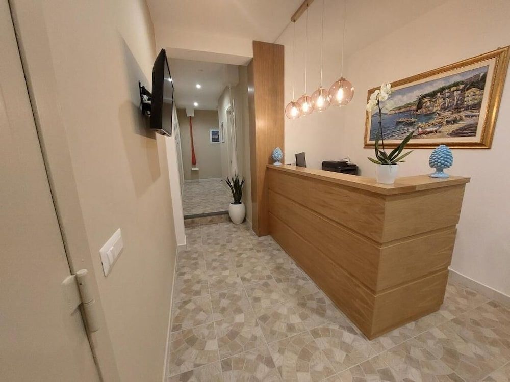 MISTRAL LUXURY SUITES 1