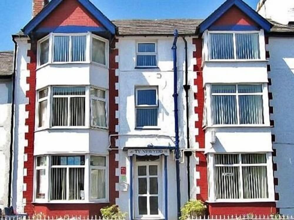 Ty Newydd Guest House 1