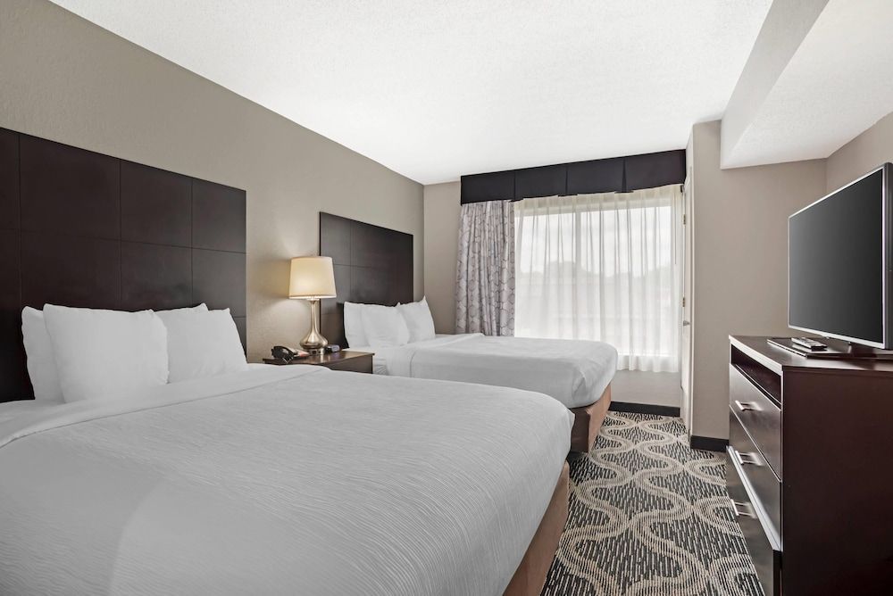 Quality Suites Pineville - Charlotte 1