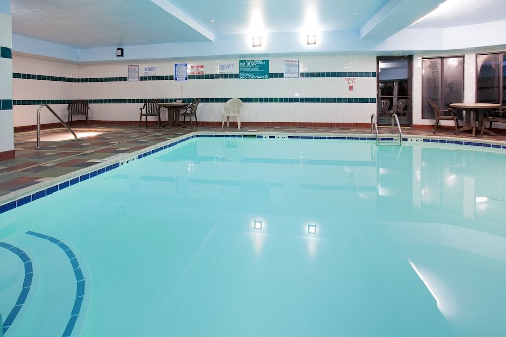 Holiday Inn Express & Suites COLORADO SPRINGS NORTH by IHG 1