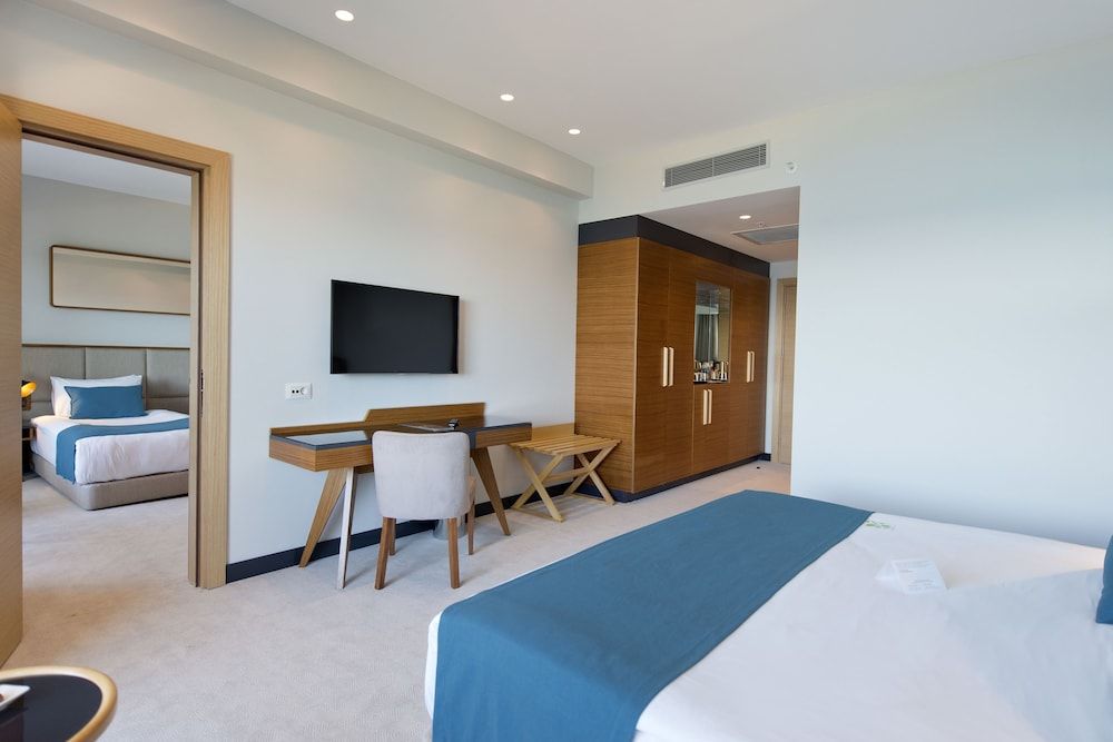 Ramada Plaza by Wyndham Trabzon 1
