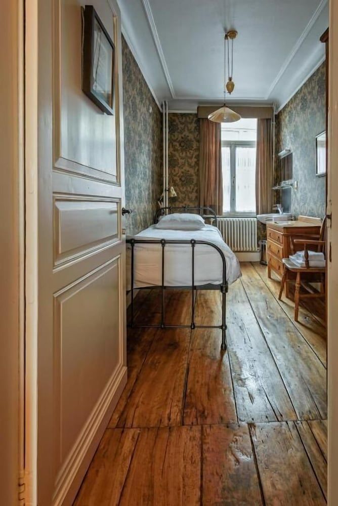 Talbot House 2