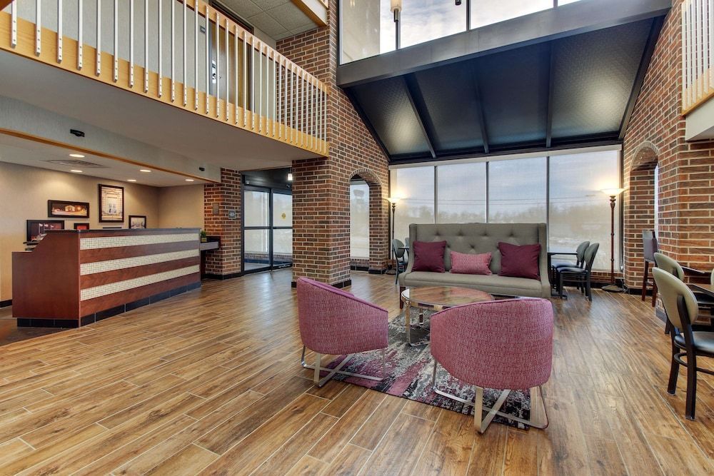 Drury Inn & Suites Poplar Bluff 2