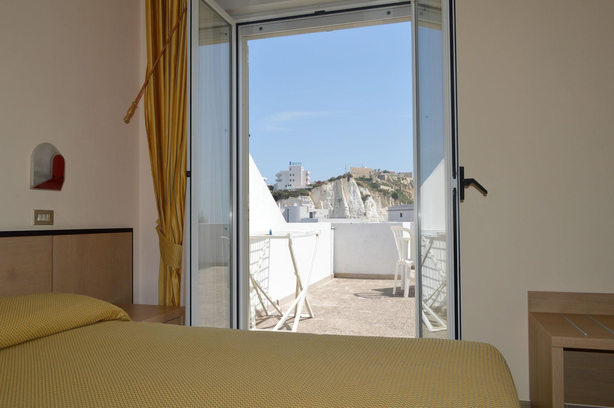 Hotel Cristalda 1