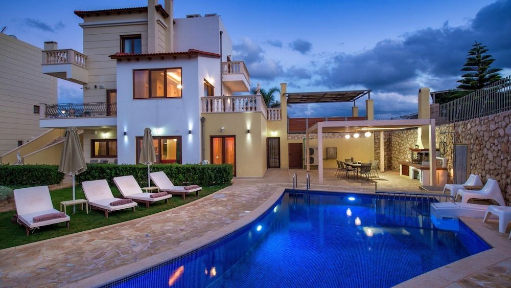 Azzuro Villa with private pool by Estia 2