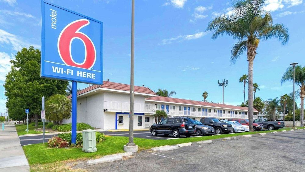 Motel 6-Costa Mesa, CA 1