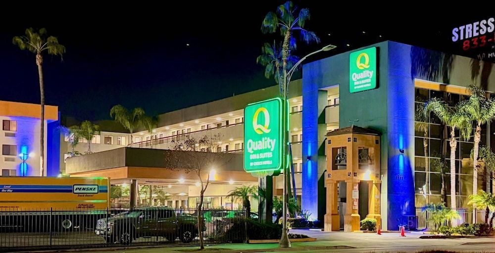 Quality Inn & Suites Los Angeles Airport - Stadium District 1