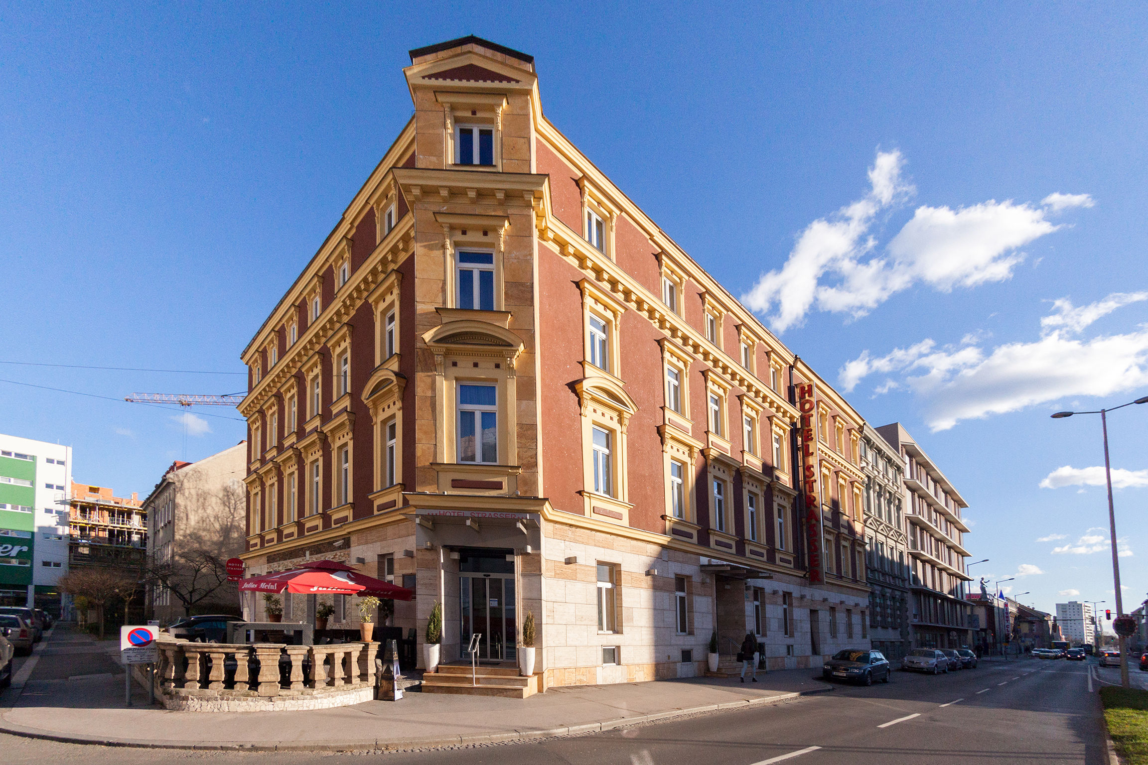 Hotel Strasser 2