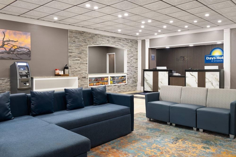 Days Hotel by Wyndham Williamsburg I-64 2