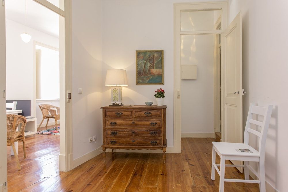 Spacious Alfama Duplex, By TimeCooler 1