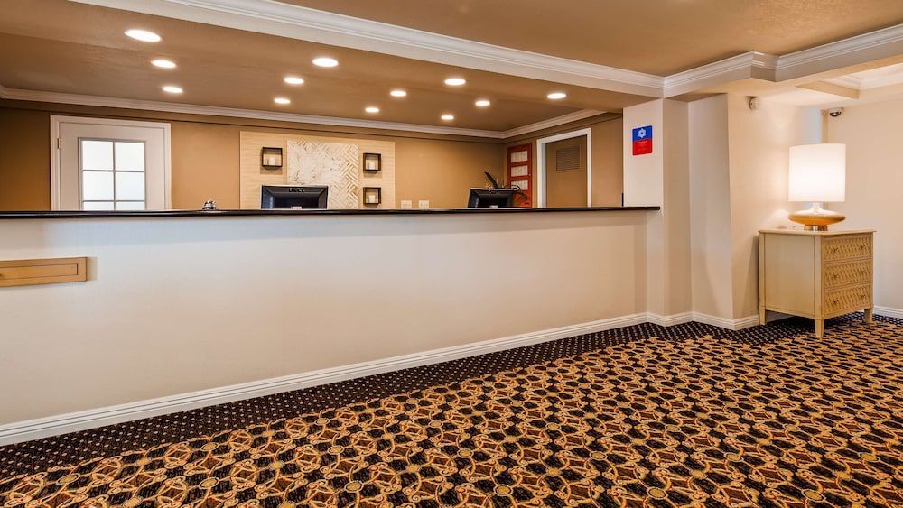 Lompoc Valley Inn and Suites 2