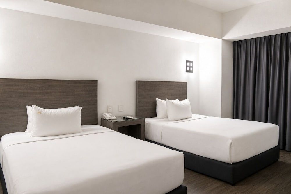 We Hotel Aeropuerto 1