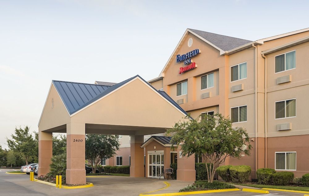 Fairfield Inn & Suites Houston Westchase 1