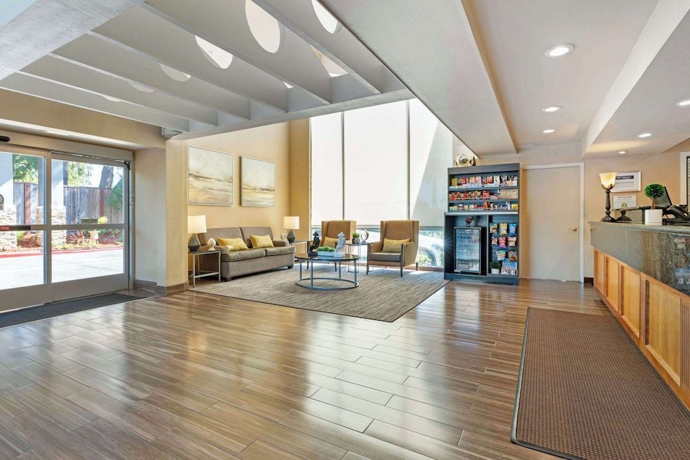 Best Western Plus Heritage Inn 2