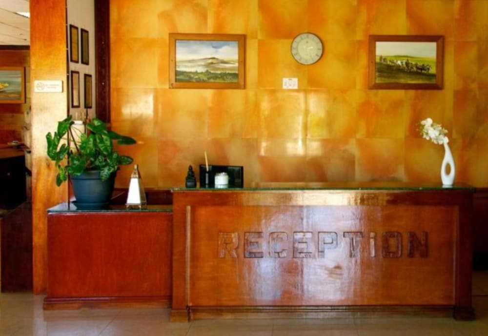 Galu Inn 2