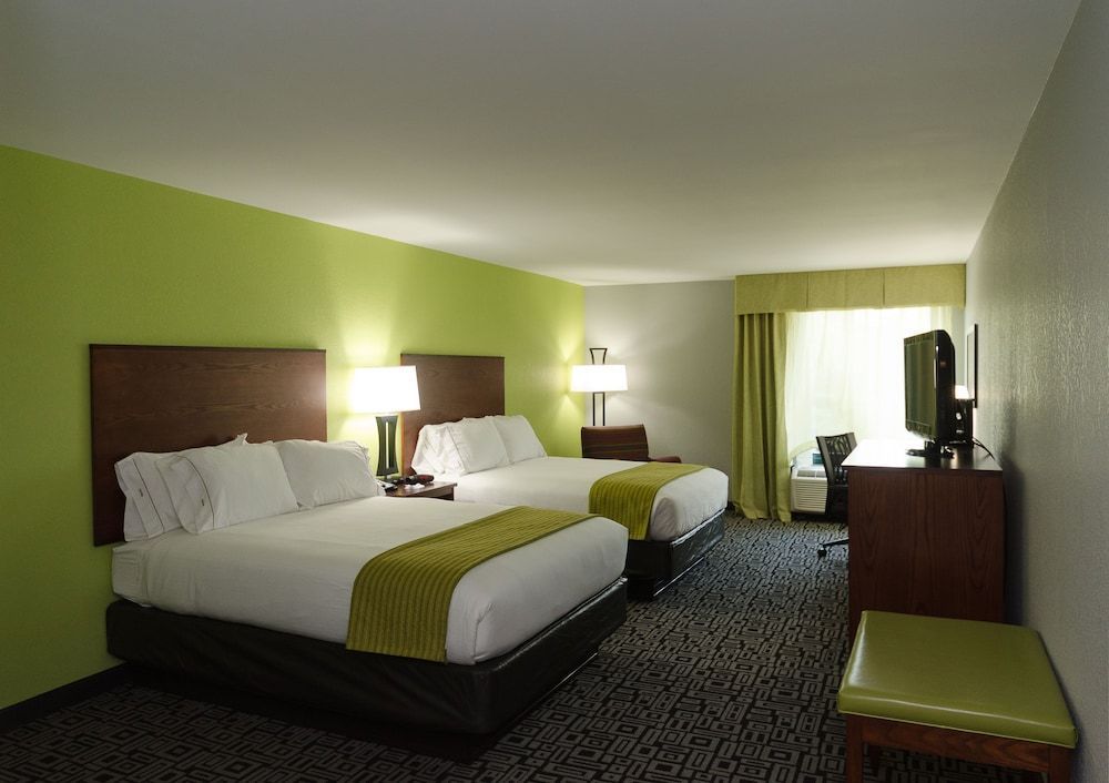 Holiday Inn Express HICKORY-HICKORY MART by IHG 2