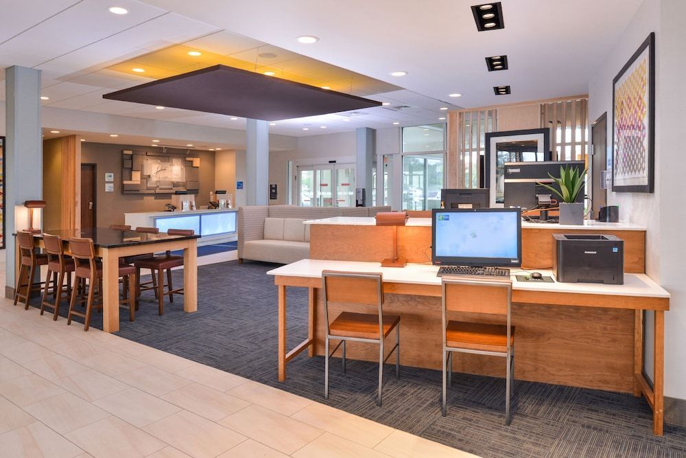 Holiday Inn Express & Suites WEST MELBOURNE by IHG 2