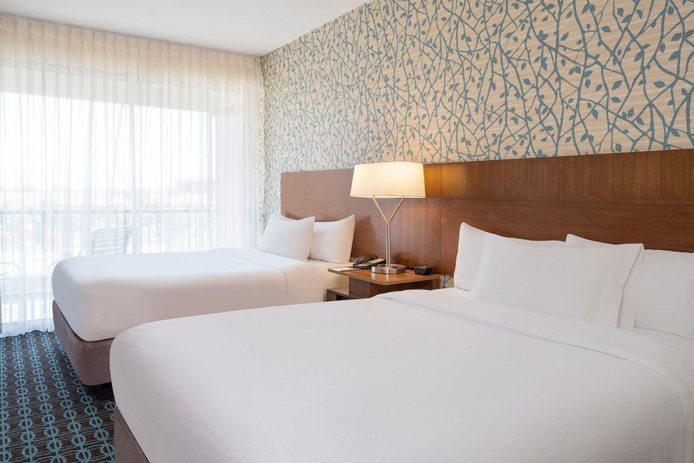 Fairfield Inn & Suites by Marriott Los Angeles LAX/El Segundo 1
