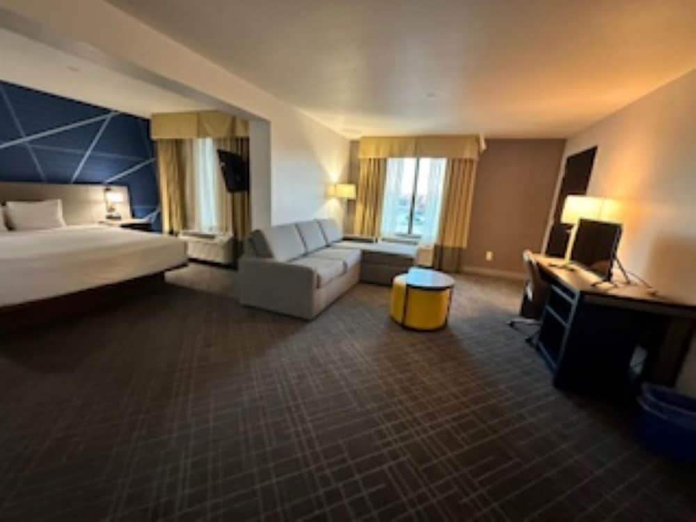 Comfort Inn & Suites Frisco East - McKinney 2