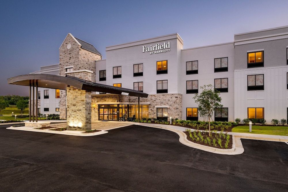 Fairfield by Marriott Inn & Suites Rome 1