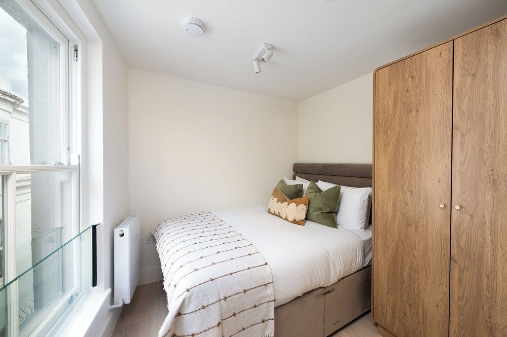 VESTO Brighton 2