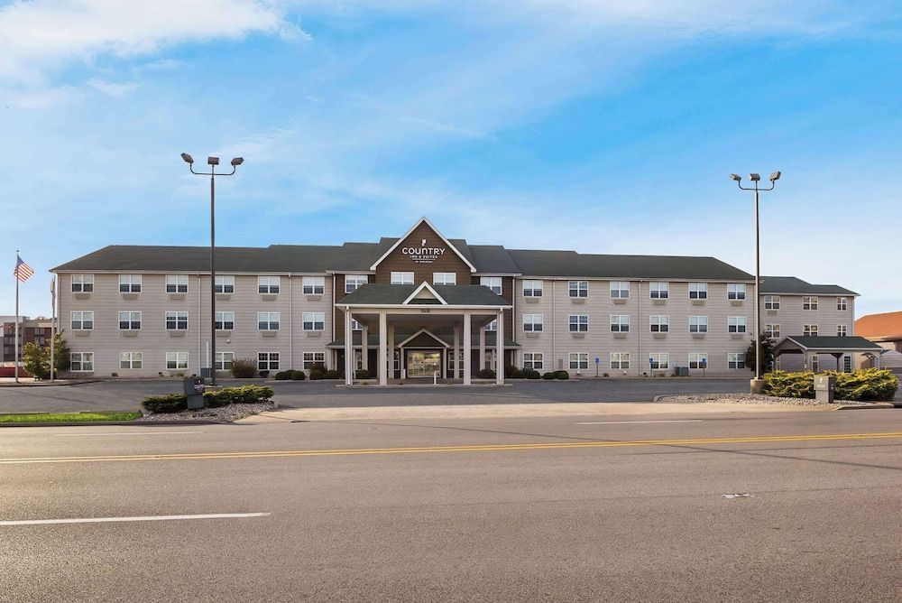 Country Inn & Suites by Radisson, Marion, IL 1