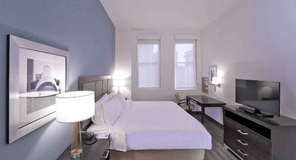Candlewood Suites BALTIMORE - INNER HARBOR by IHG 2