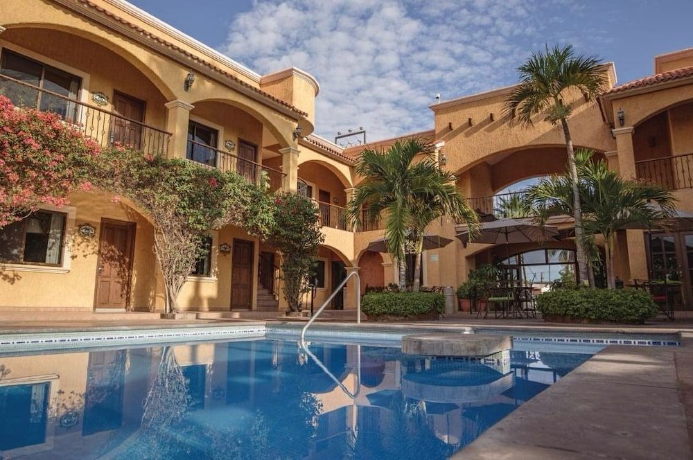Hacienda Suites Loreto 1