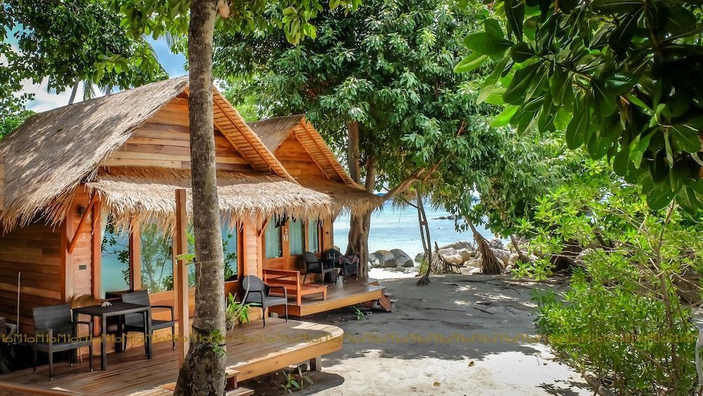 Ten Moons Lipe Resort 2