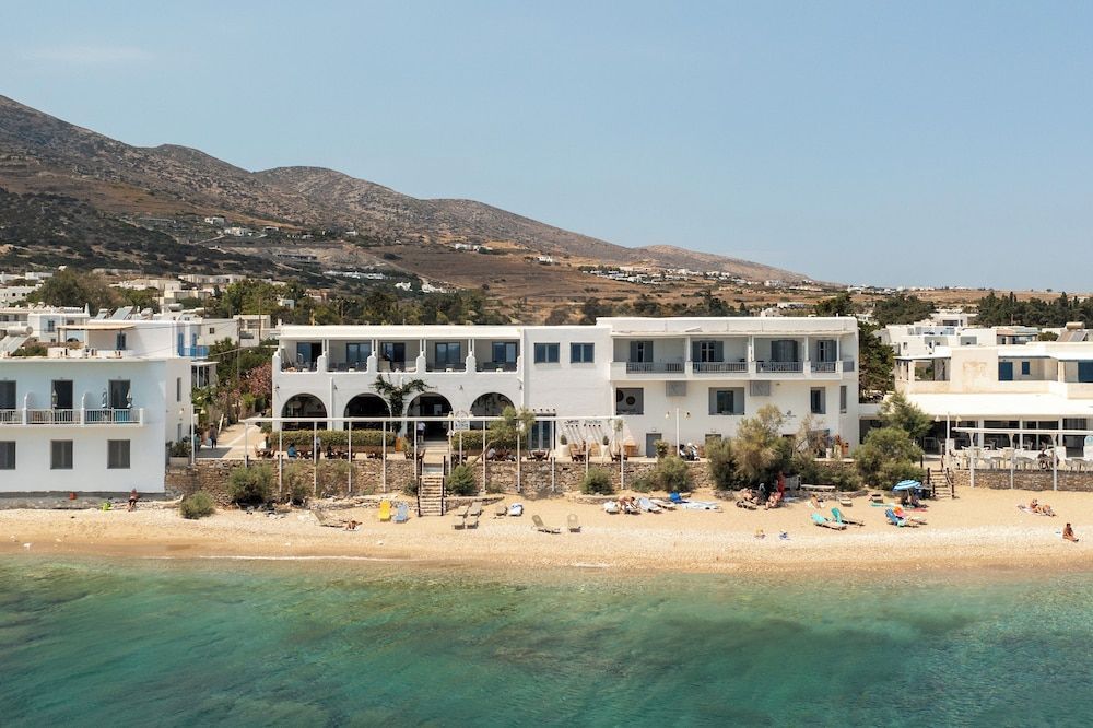 Blue Waves Suites & Apartments - To Kyma 1