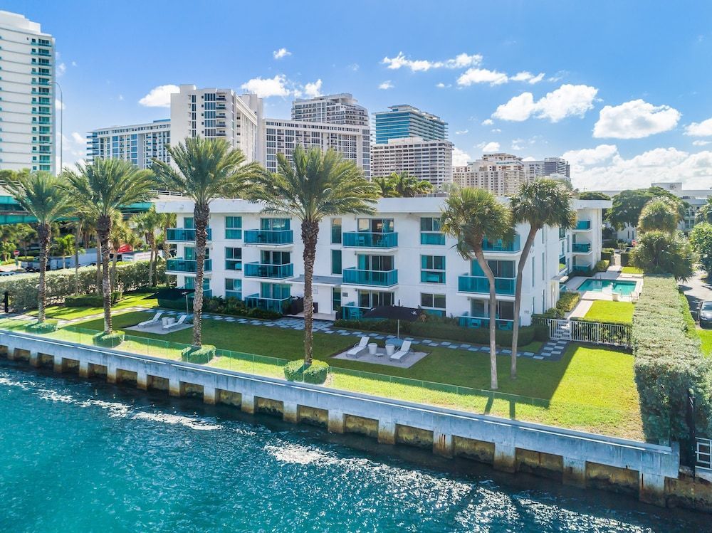 Beach Haus Bal Harbour 1