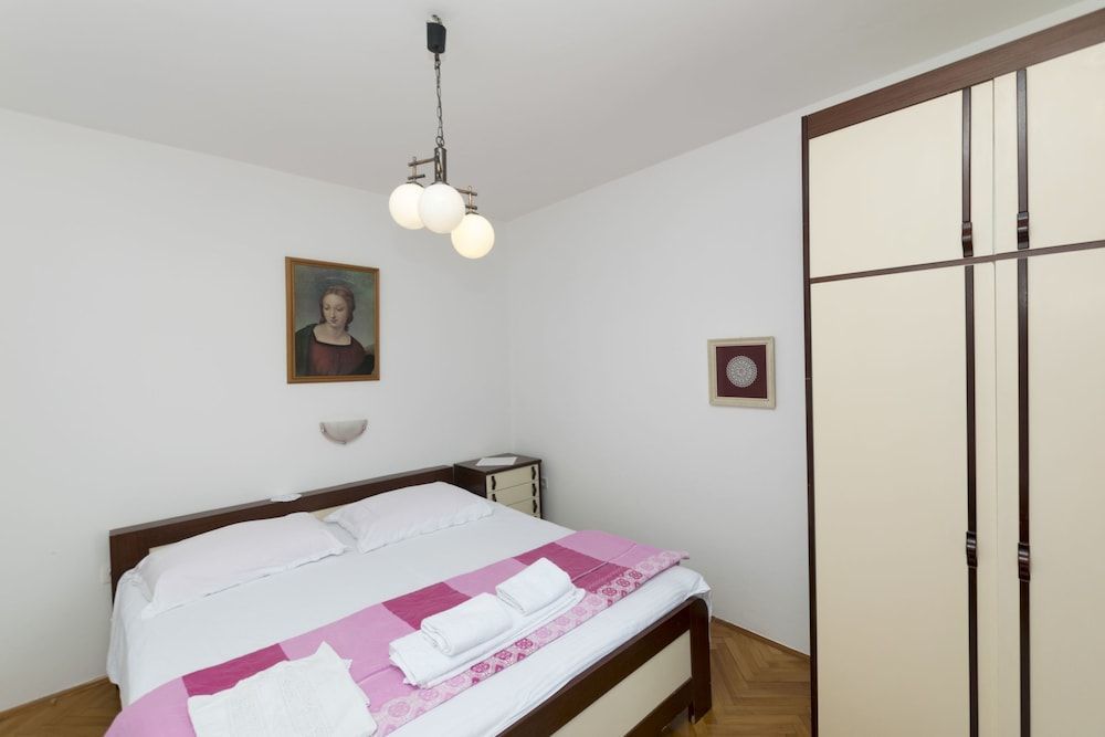 Apartments Tina Sea ​View 2