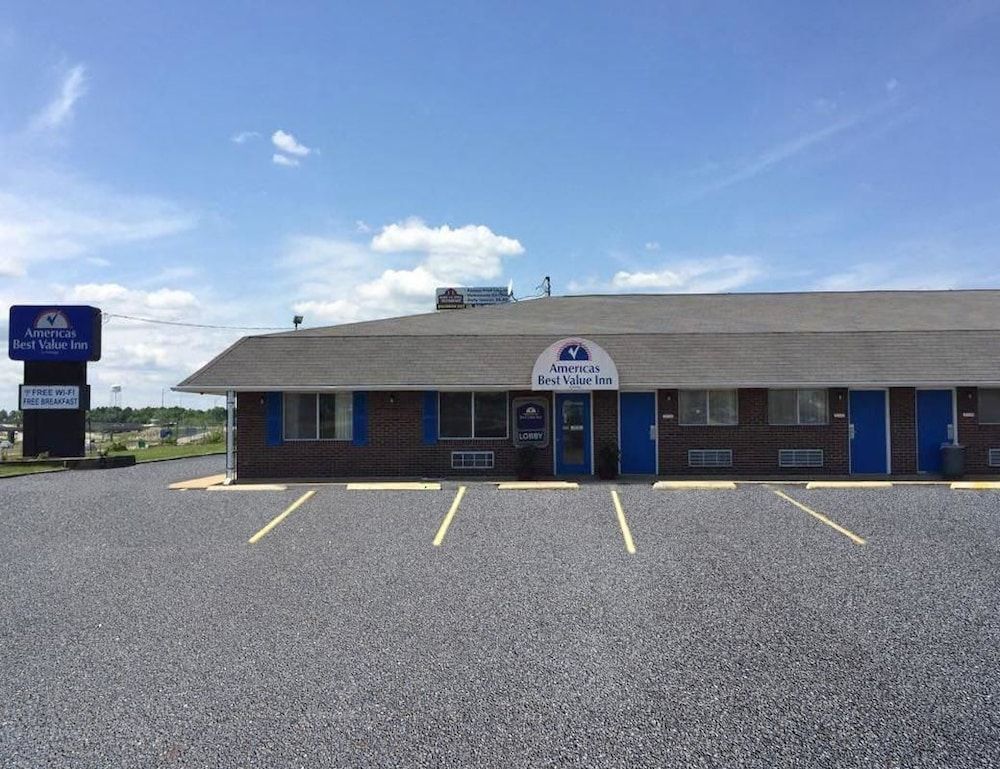 Americas Best Value Inn Sullivan 1