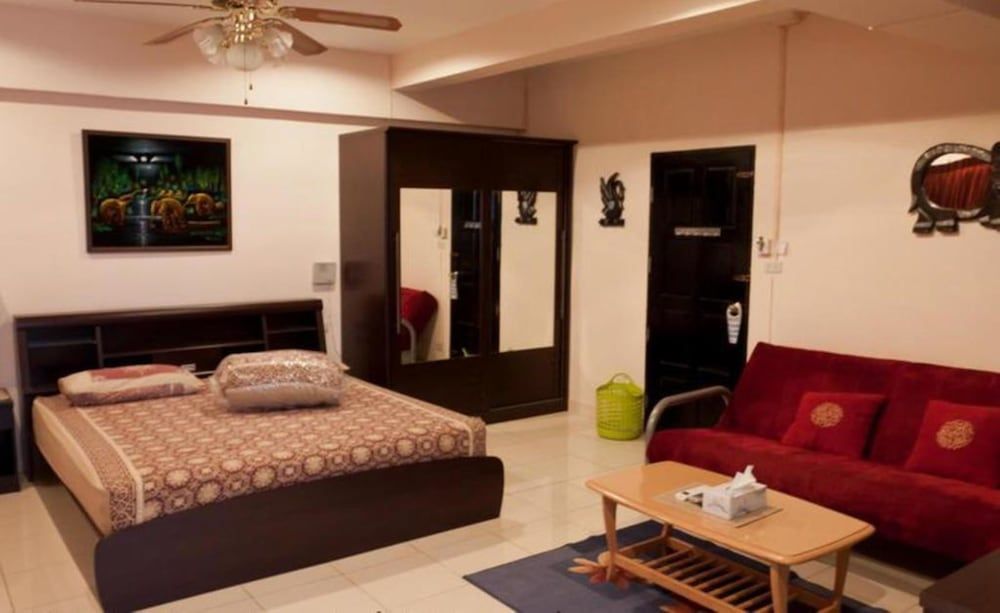 Metro Apartments 1