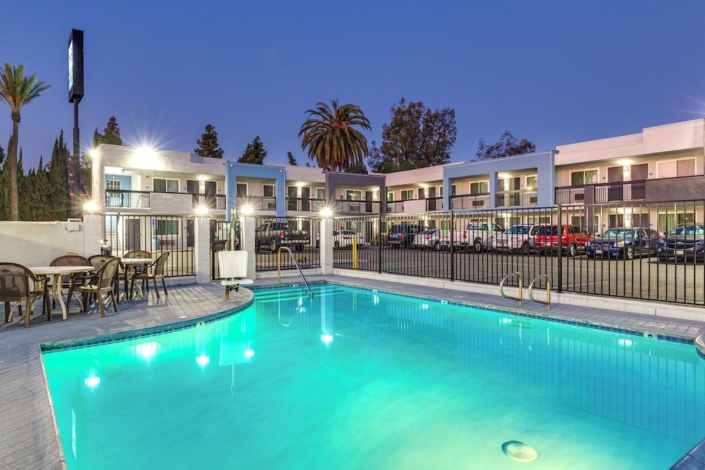 Hotel Seville 1