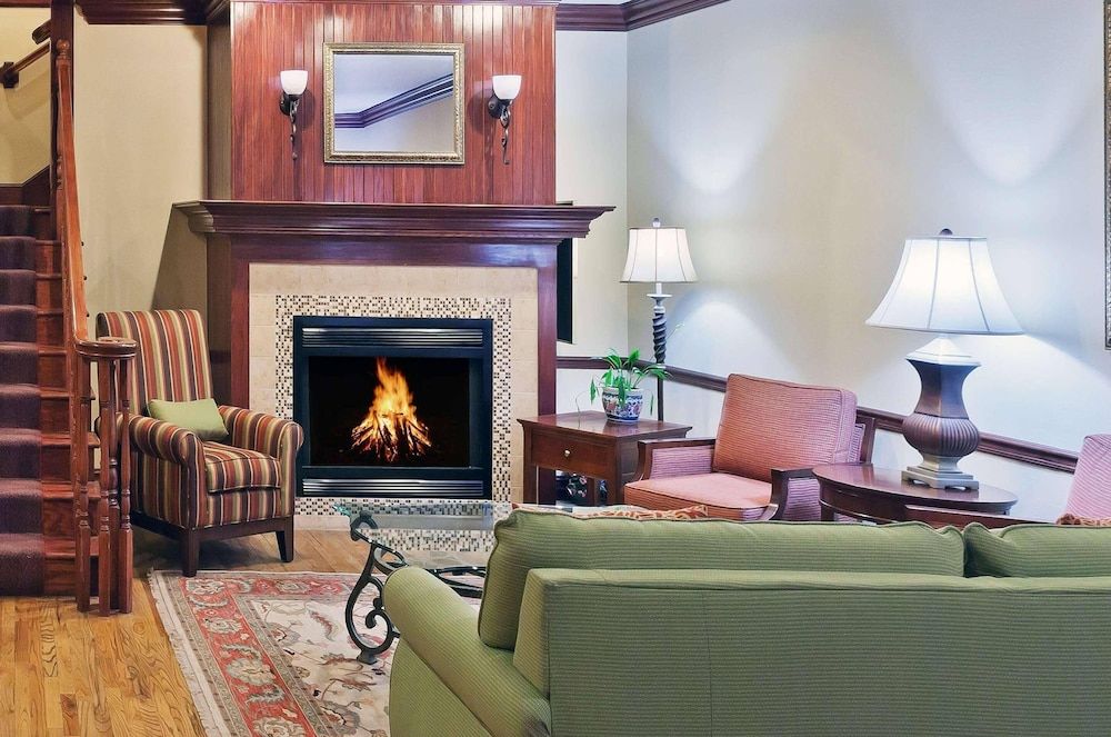Country Inn & Suites by Radisson, Tulsa, OK 1