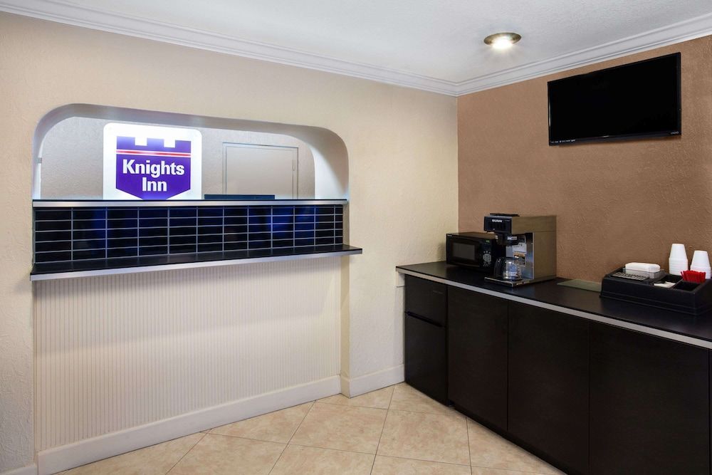 Knights Inn Orlando 2